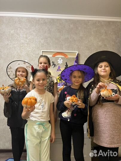 Преподаватель английского языка