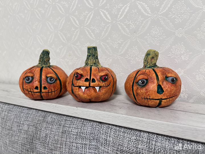 Декоративная статуэтка 