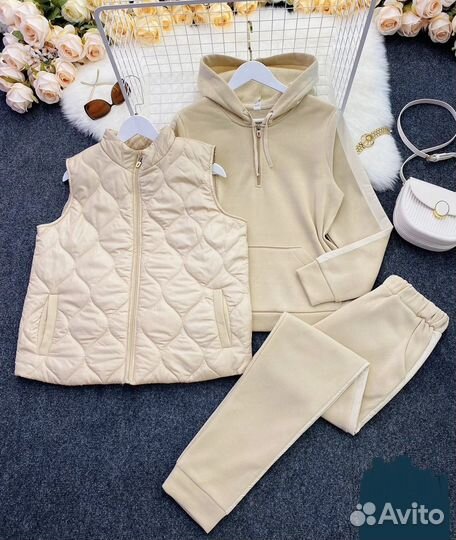 Спортивный костюм