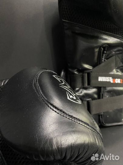 Перчатки (снарядные) Rival RB10