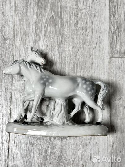 Статуэтка Лошади фарфор