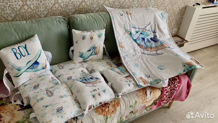 Бортики в кроватку и одеяло