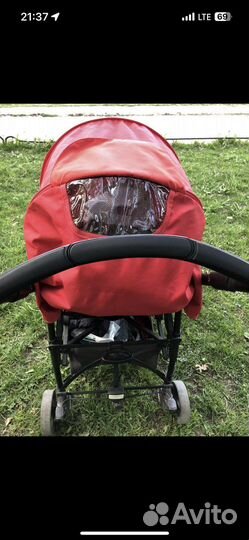 Прогулочная коляска