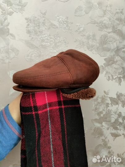 Мужские кепки и шапка ушанка