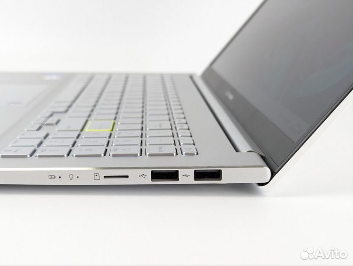 Новый Asus VivoBook S15 IPS i5-1135G7 8GB 512GB