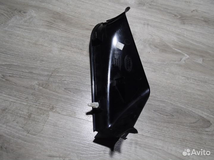 Отделка переднего порога правая Рендж Ровер l322