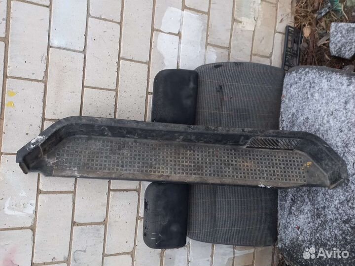 VW T4 (90-96) порог 701863726А отдвиж двери