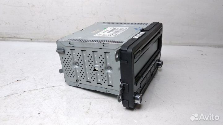 Магнитола Volkswagen Jetta 6 2.0 TDI 2014