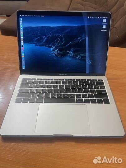 Apple MacBook Pro 13 2017 i7/16/512 Идеал + чехол