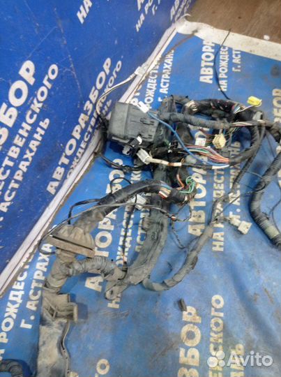 Проводка подкапотная Toyota Auris хэтчбек 1ZR 2007