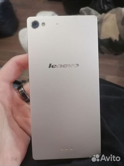 Телефон Lenovo