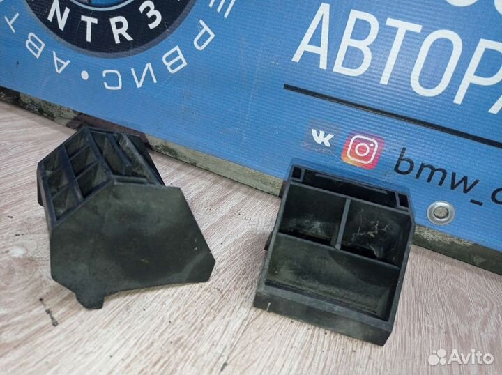 Крепление кассеты радиатора на BMW 5 Е60