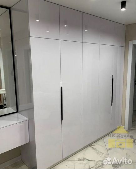 Шкаф стенка