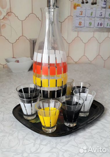 Набор посуды из цветного стекла СССР