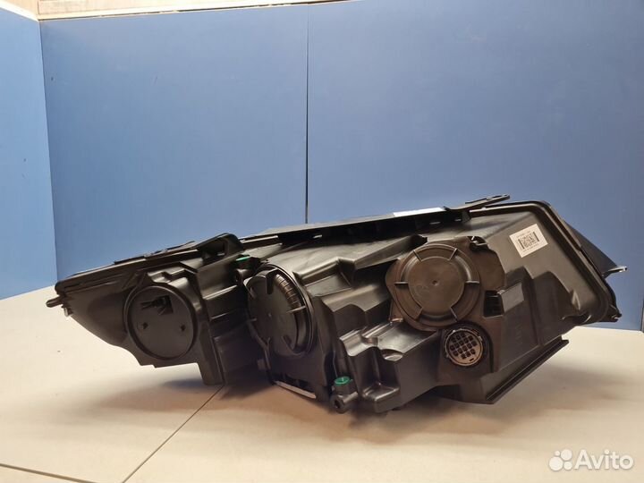 Фара левая Land Rover Discovery Sport 2014