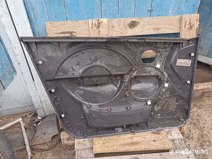 Обшивка передней двери Chevrolet Aveo T200