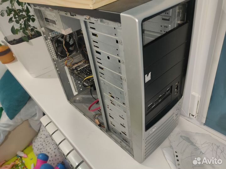 Системный блок i5,radeon r7 360 2gb,crucial 8+8gb