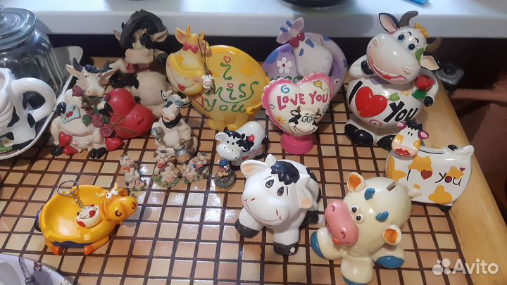 Фигурки коровы,бычки.Копилки,кружки