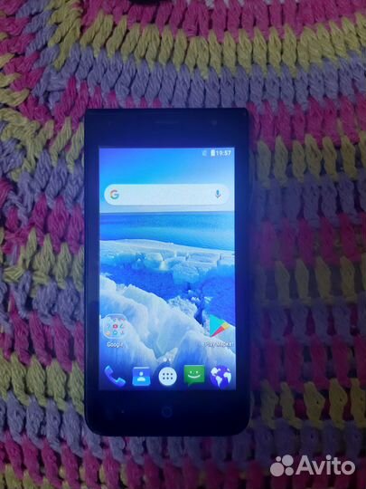 Телефон ZTE Blade A-210