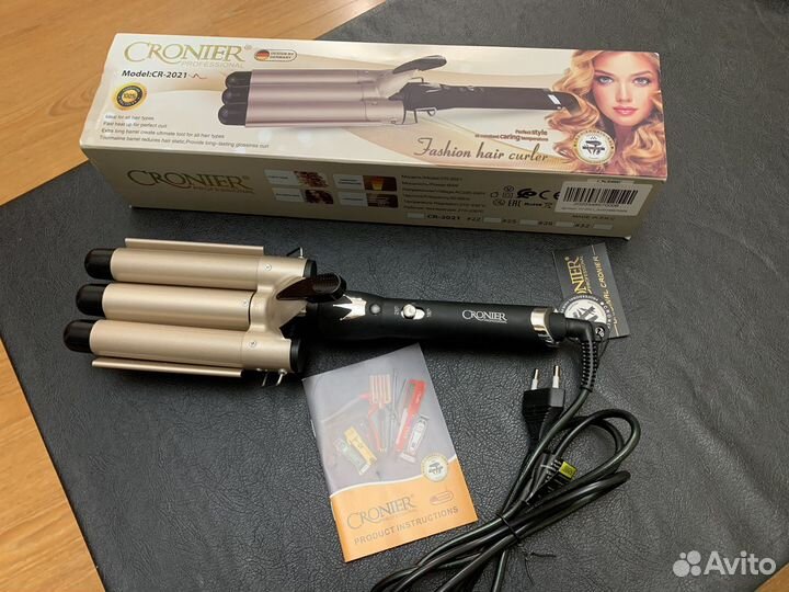 Плойка для волос трехволновая