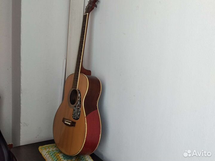 Гитара акустика, Коломбо