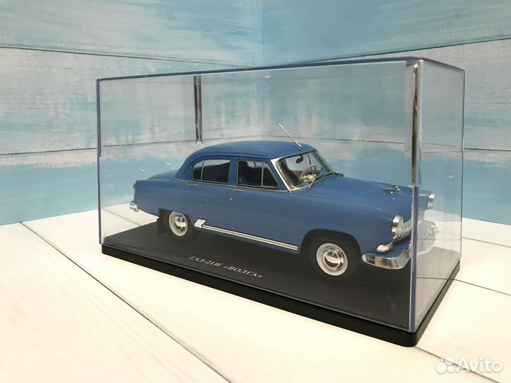 Модель Волга газ-21 в боксе 1/24 Hachette