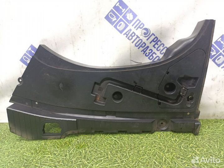 Ящик для инструментов задний левый Bmw 750I седан