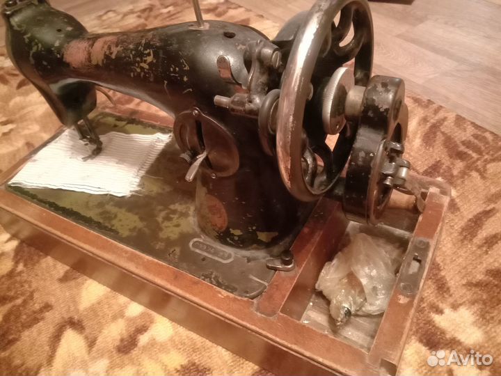 Швейная машинка пмз им. Калинина