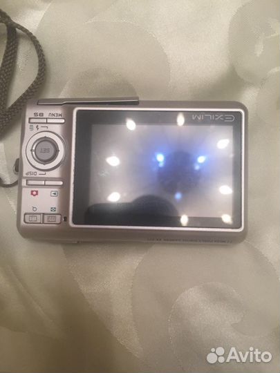 Компактный фотоаппарат