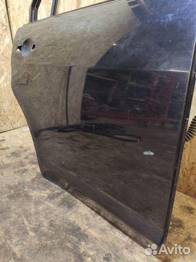 Дверь задняя правая Nissan Tiida C11