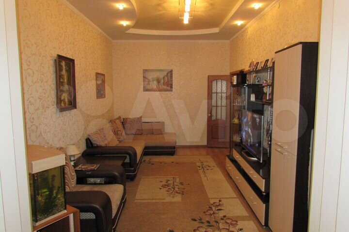 3-к. квартира, 93 м², 1/9 эт.