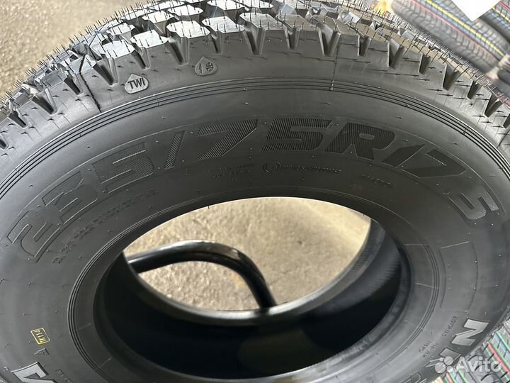 Грузовые шины ведущие 235/75 R17,5