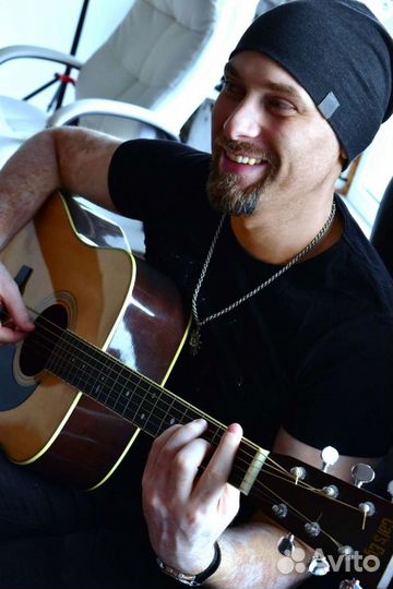 Обучение игры на гитаре,бас в студии.Для новичков