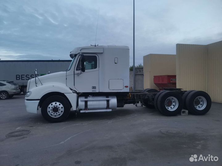 Freightliner Columbia, 2003