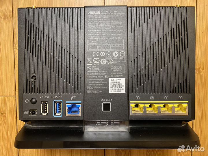 Wi-Fi роутер asus RT-AC68U