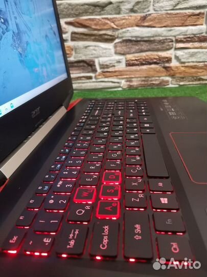 Игровой ноутбук Acer 17,3 i5 7го/GTX 1050/SSD