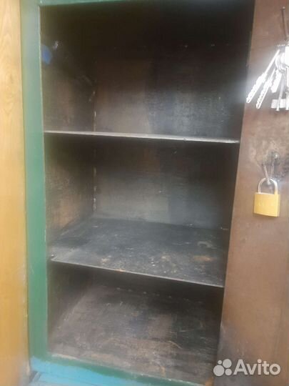 Сейф металлический