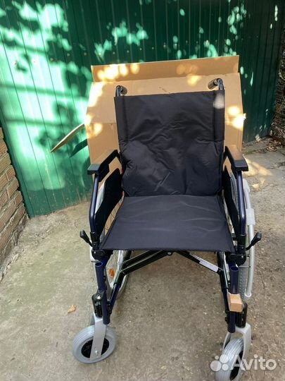 Инвалидная коляска новая