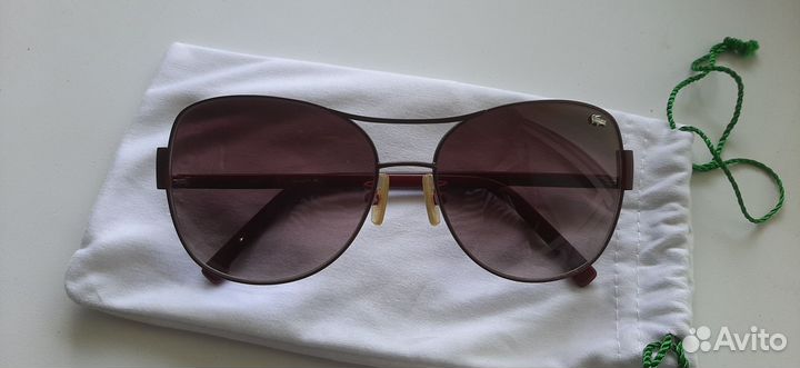 Солнцезащитные очки lacoste.оригинал