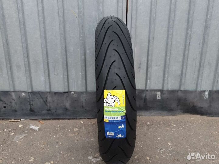 Мотошина 140 70 17 Мишлен Стрит