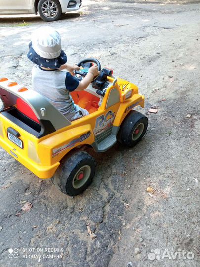 Детский электромобиль