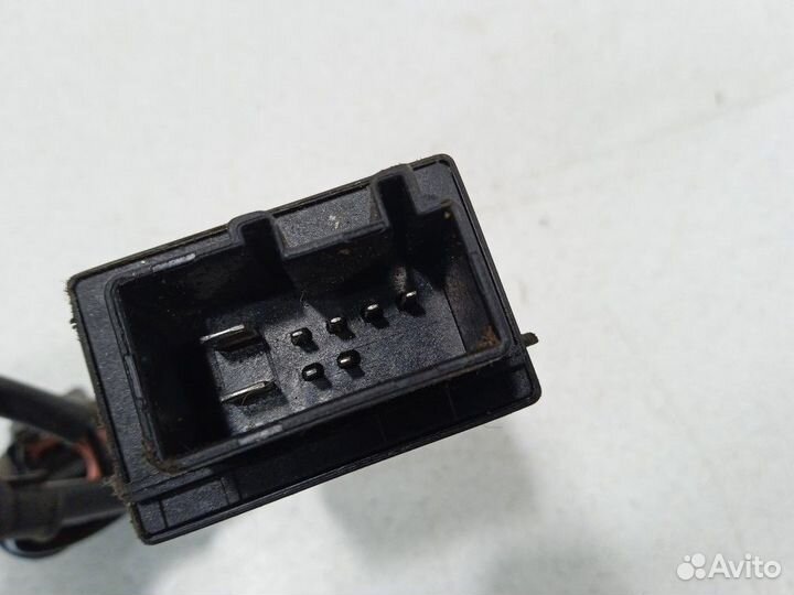 Реле бензонасоса Шкода