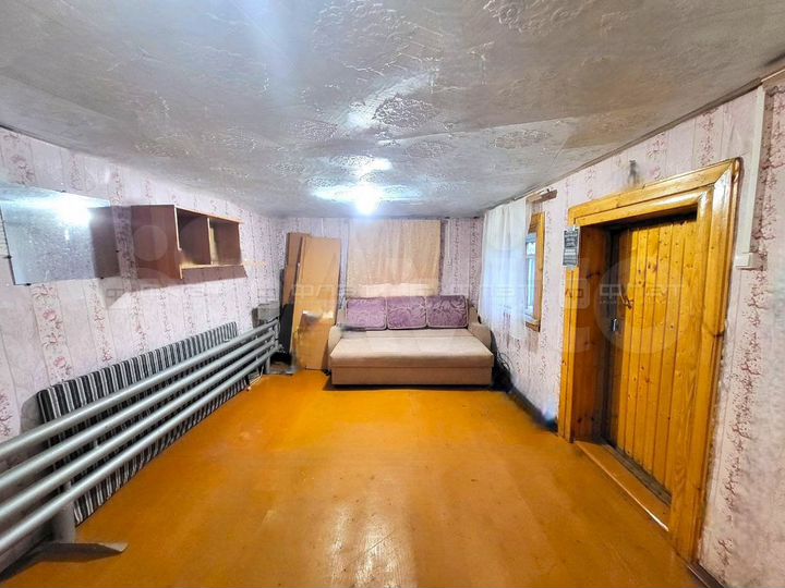 Дом 32 м² на участке 8,8 сот.