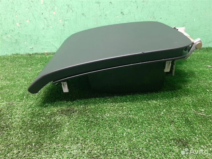 Ящик для мелочи Subaru Forester SG/S11 2005