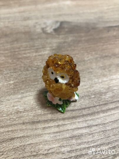 Статуэтка сова из янтаря