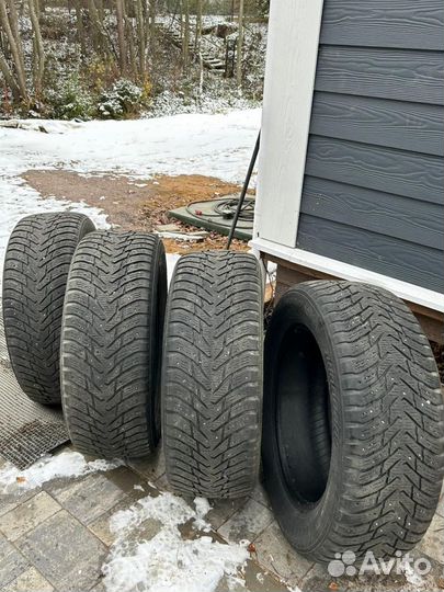 Nokian Tyres Hakkapeliitta 8 SUV 235/60 R17 106T