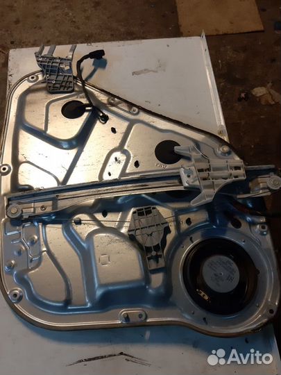 Стеклоподъемник задней левой двери hyundai santa