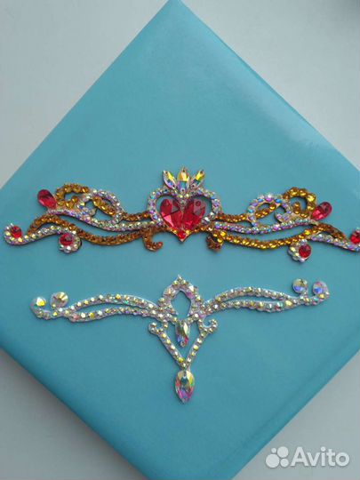 Украшение корона на кичку на пучок для гимнастики