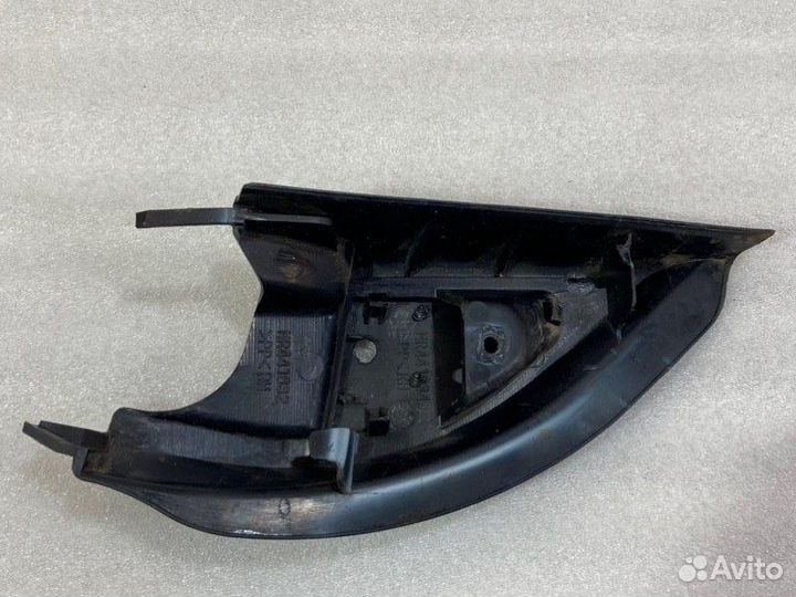 Крышка зеркала (уголок) правая Mitsubishi Lancer 9