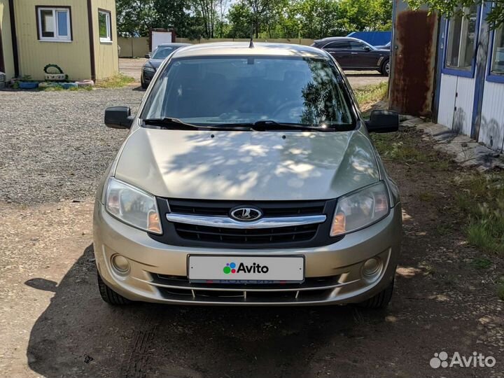 LADA Granta 1.6 МТ, 2013, 200 000 км
